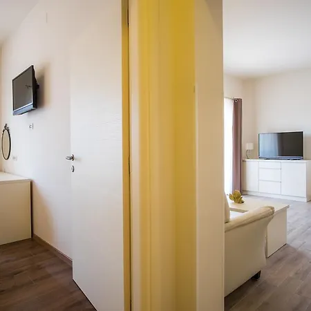 Valdesara * Malinska