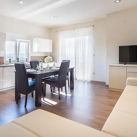 Apartament Valdesara