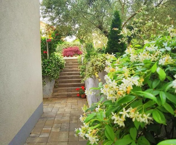 Valdesara * Malinska